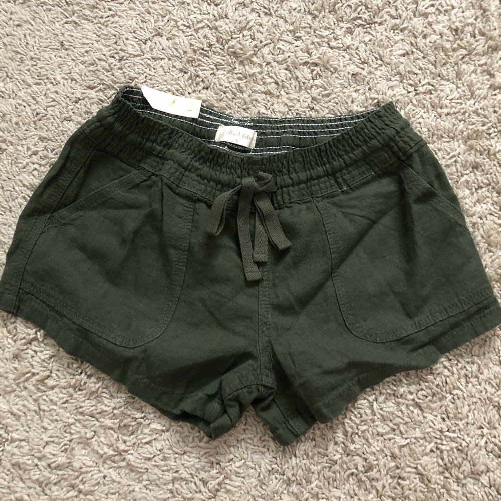 Altar’d State Essential Linen Shorts Grape Vine S